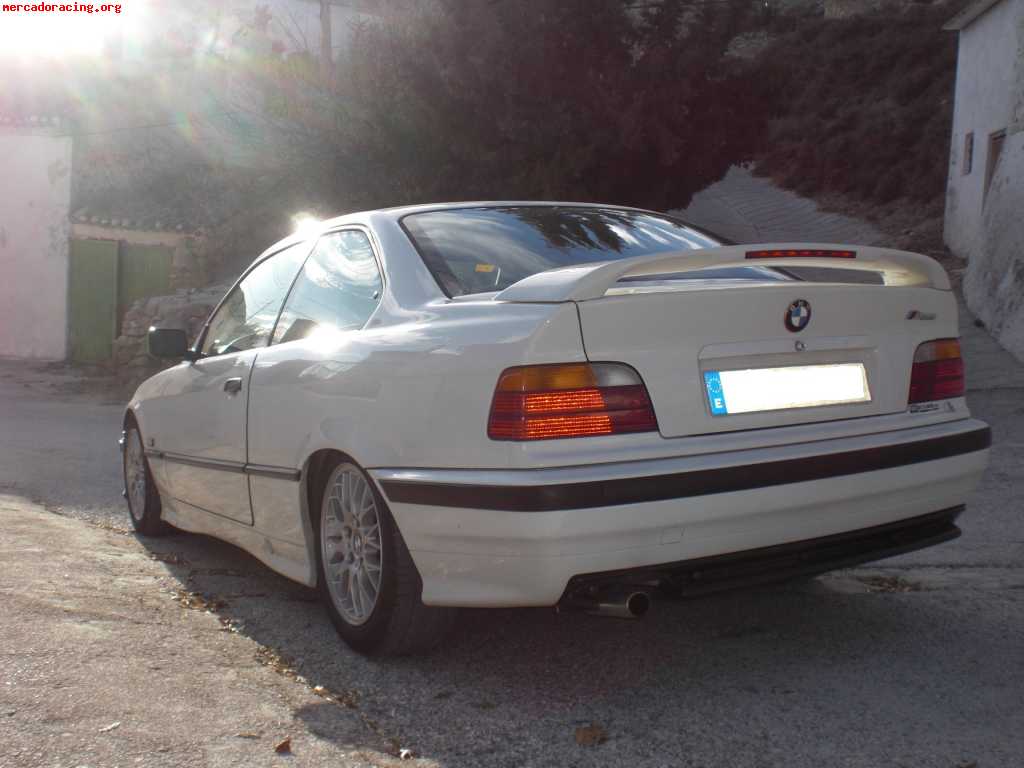 Bmw - 320 i coupe (2800€)