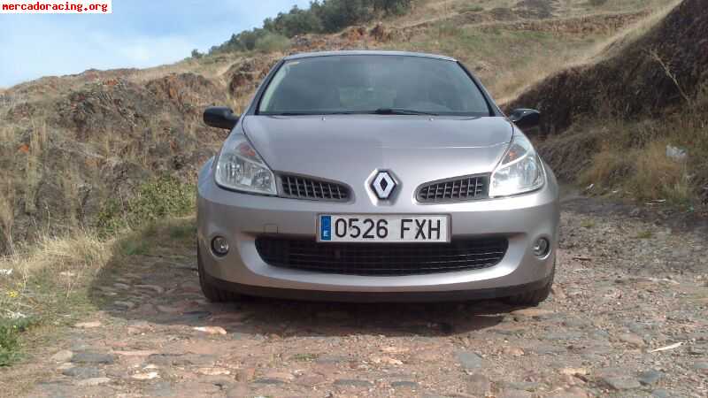 Se vende clio sport f1 r27 200 cv edicion limitada