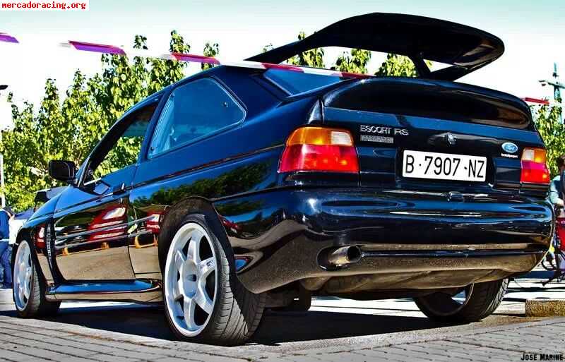 Ford escort rs cosworth