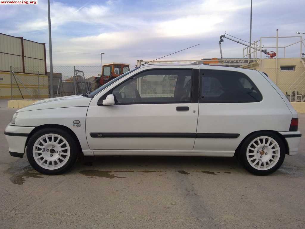 Clio 16v 2.0 se aceptan cambios por tdi (golf,leon,a3 o simi