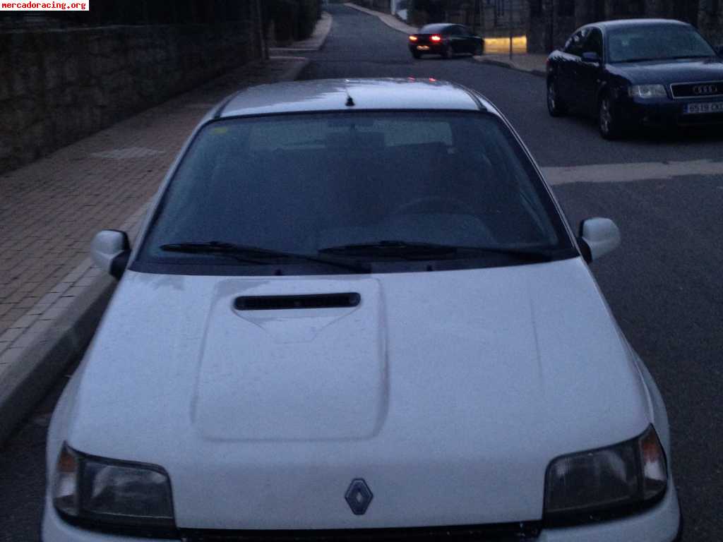 Vendo clio 1.8 16v fase 1