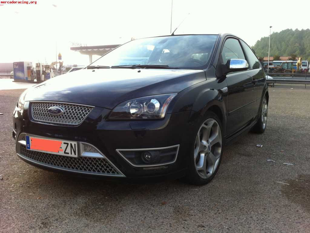 Ford focus st 225cv año 2008