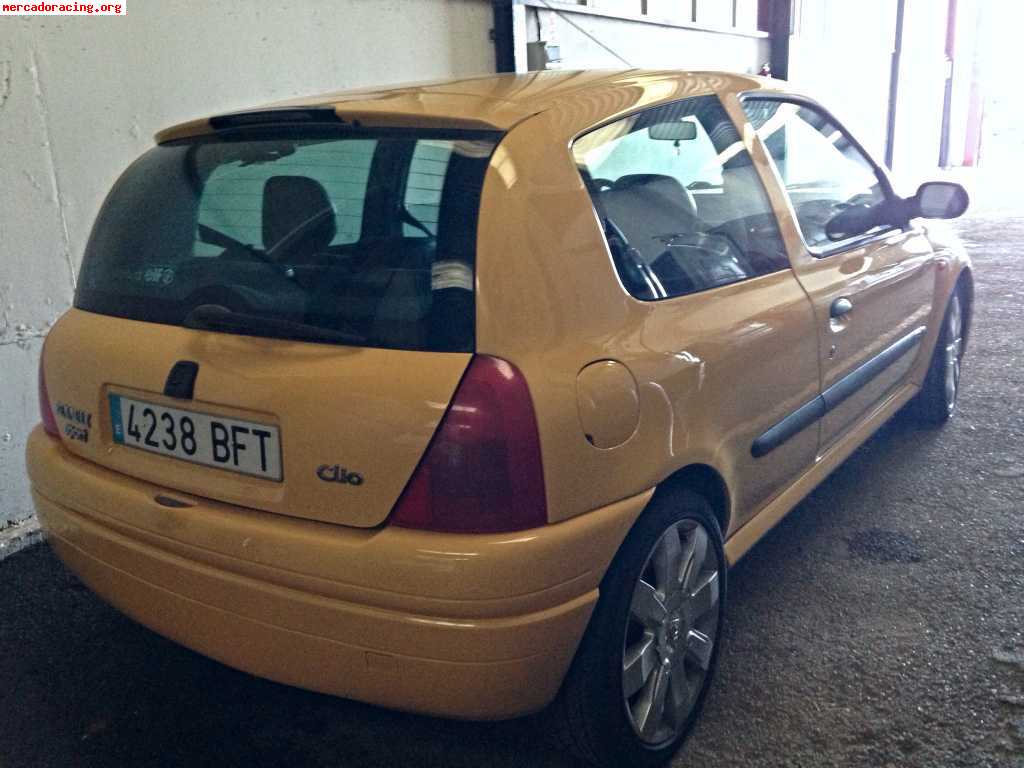 Clio sport amarillo