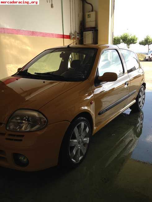 Clio sport amarillo