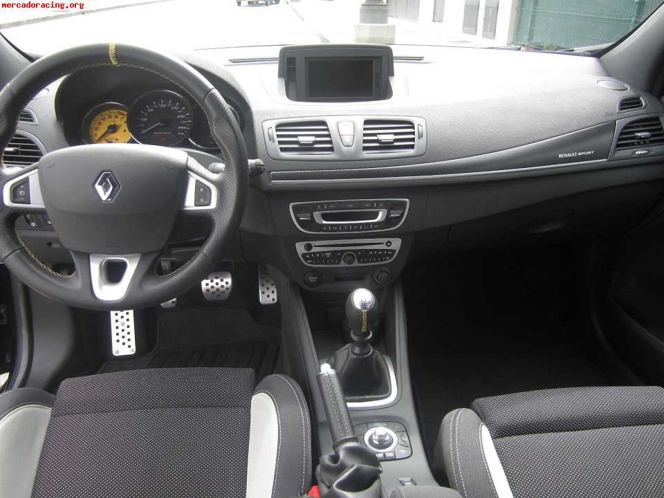 Renault - megane coupe sport rs 250cv. año 2011. 9000km