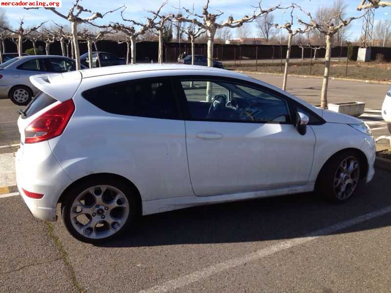 Ford fiesta 1.6 sport se vende