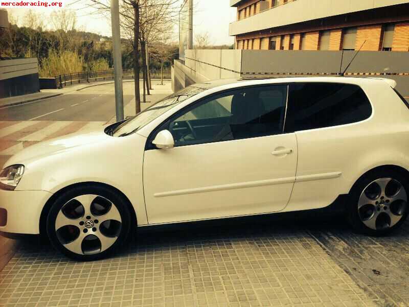 Vendo golf v gti 