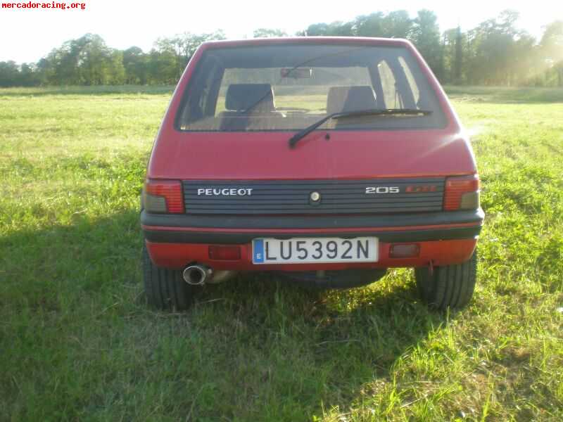 Se vende 205 gti