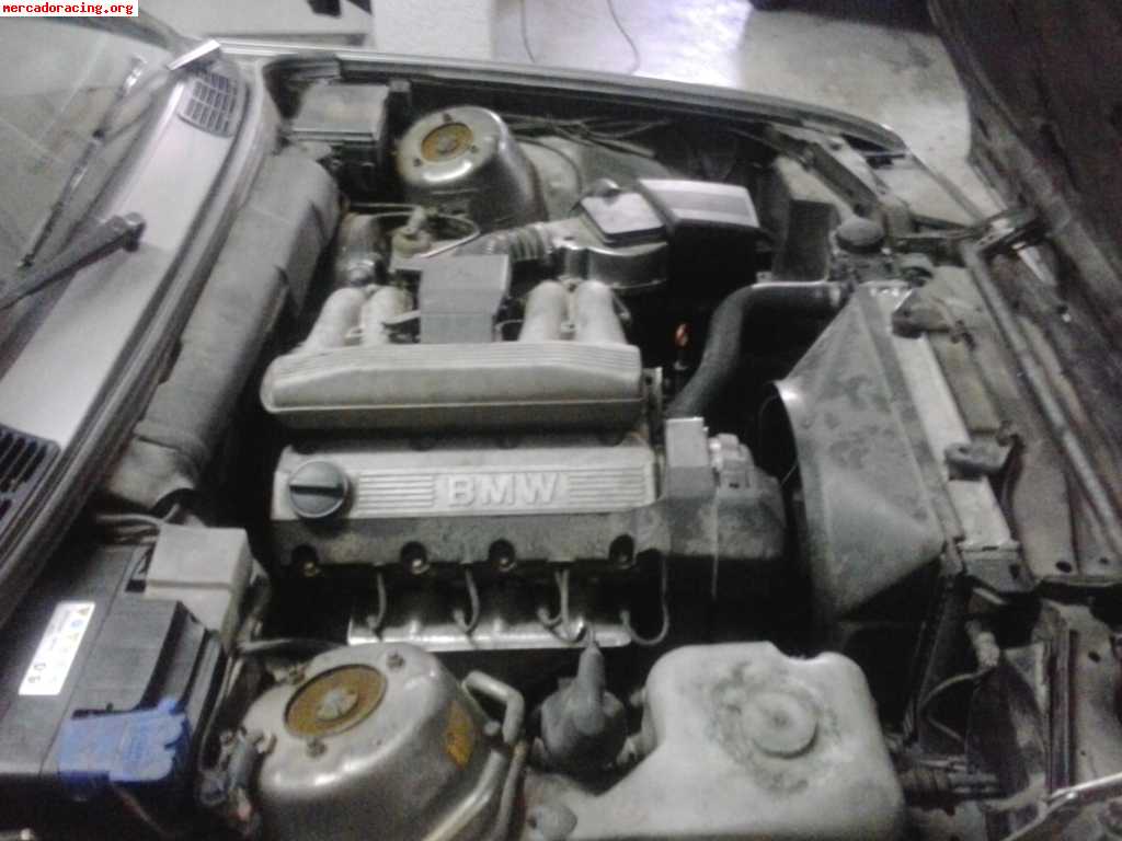 Vendo bmw 318 e30