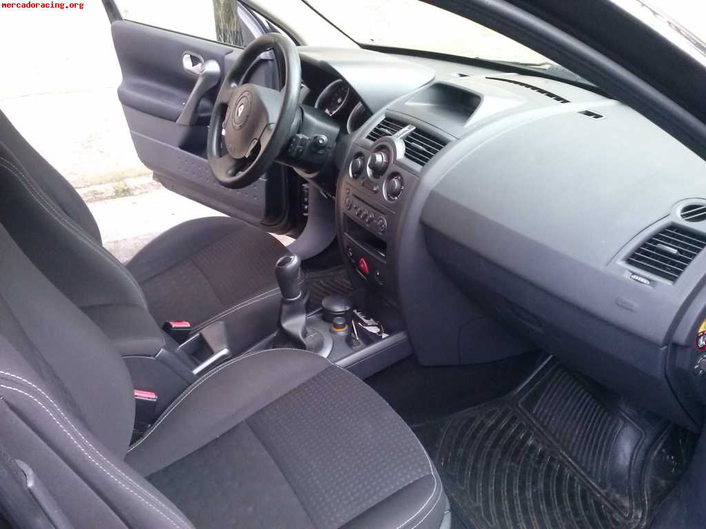 Se vende renault megane ii 1.6 16v 