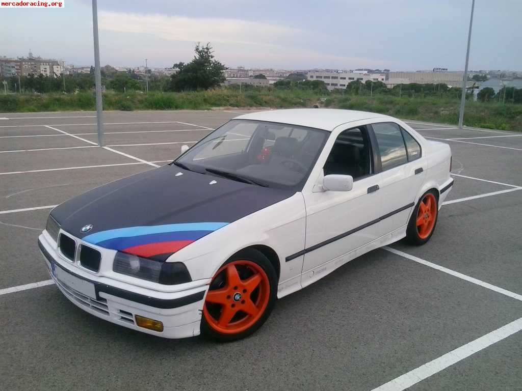 Vendo o cambio bmw 320i e36 del 91. escucho ofertas.
