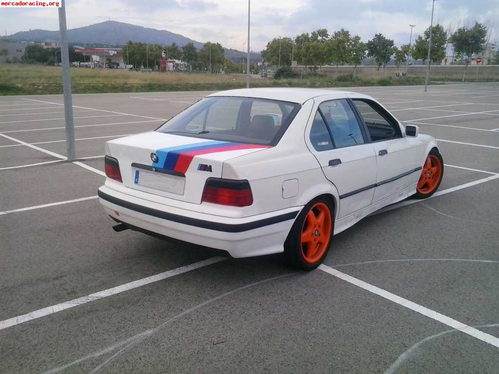 Vendo o cambio bmw 320i e36 del 91. escucho ofertas.