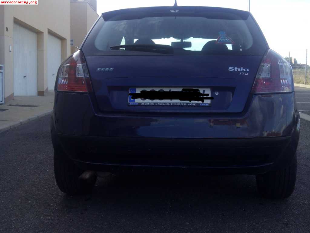 Stilo 1.9jtd 2700€