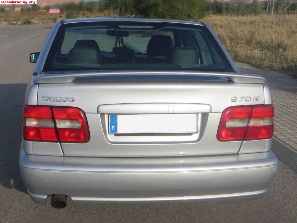 Volvo- s 70 r, 2.3 turbo, 250cv manual.