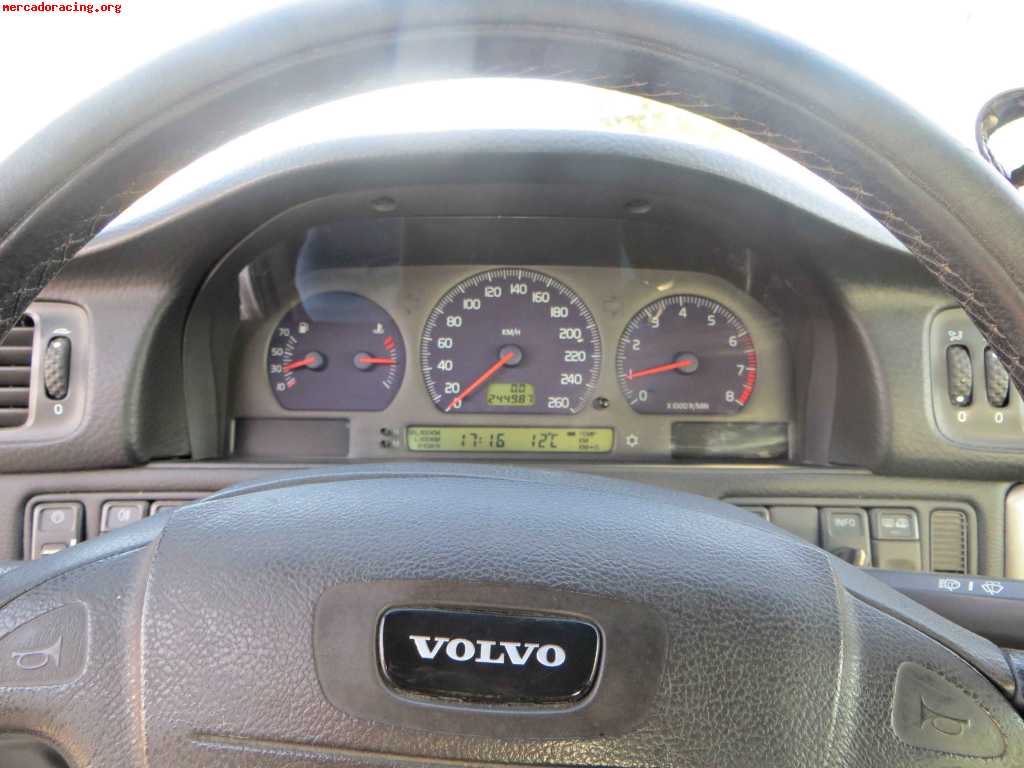 Volvo- s 70 r, 2.3 turbo, 250cv manual.