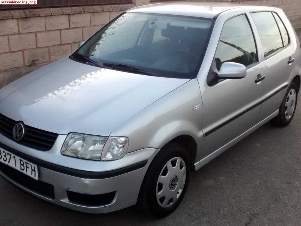 Polo 1.4, 2001, 125.000km, 999€