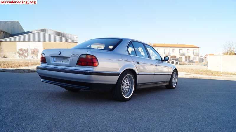 Vendo bmw 740i e38, 1995, 205.515 km, gris metalizado, badaj