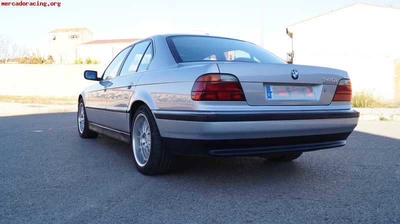 Vendo bmw 740i e38, 1995, 205.515 km, gris metalizado, badaj