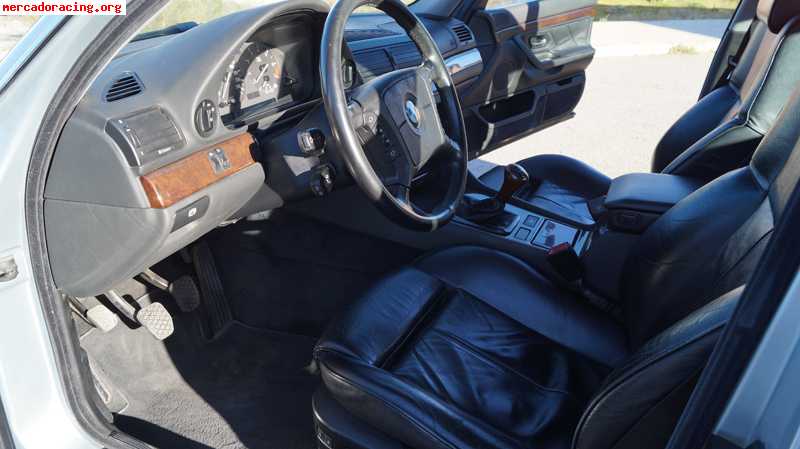 Vendo bmw 740i e38, 1995, 205.515 km, gris metalizado, badaj