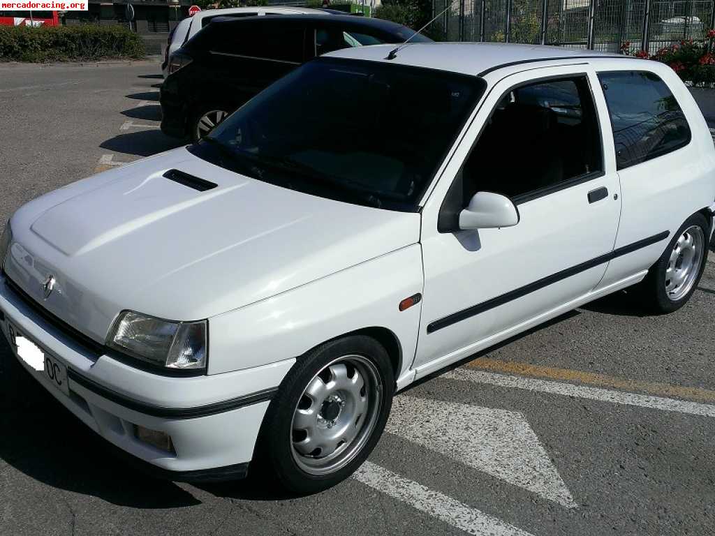 Vendo renault clio 16v  93.