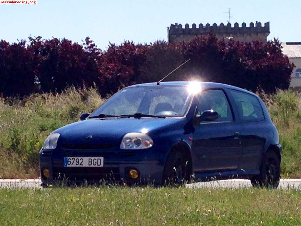 Clio sport ph1     3300€    