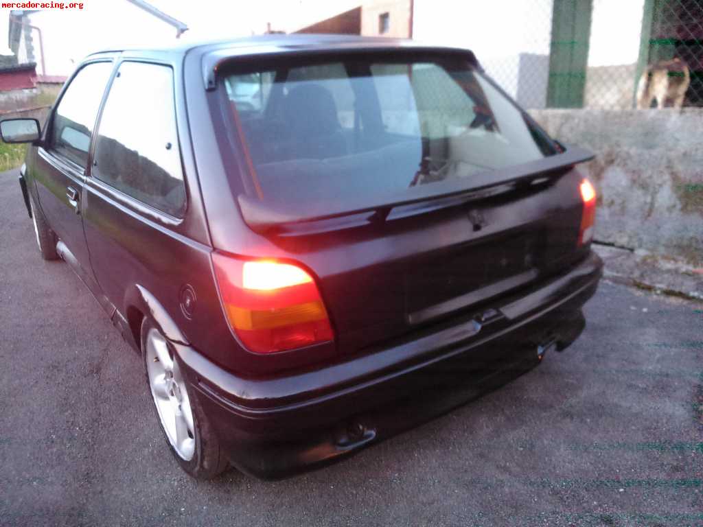 Se vende ford fiesta xr2i del 90