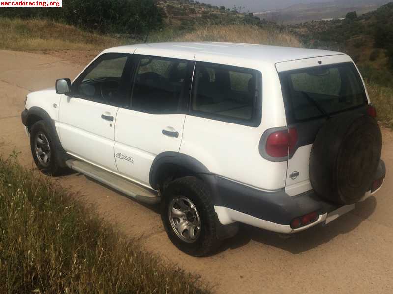 Se vende nissan terrano ii 2.7 c.c.