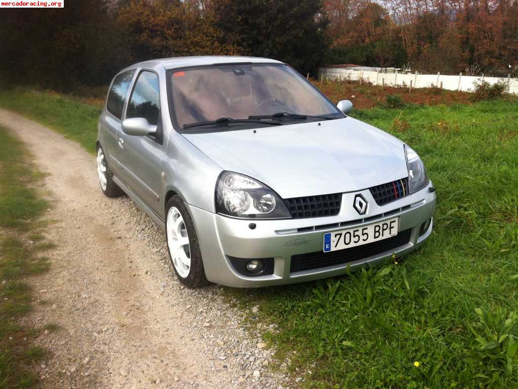 Se vende clio sport