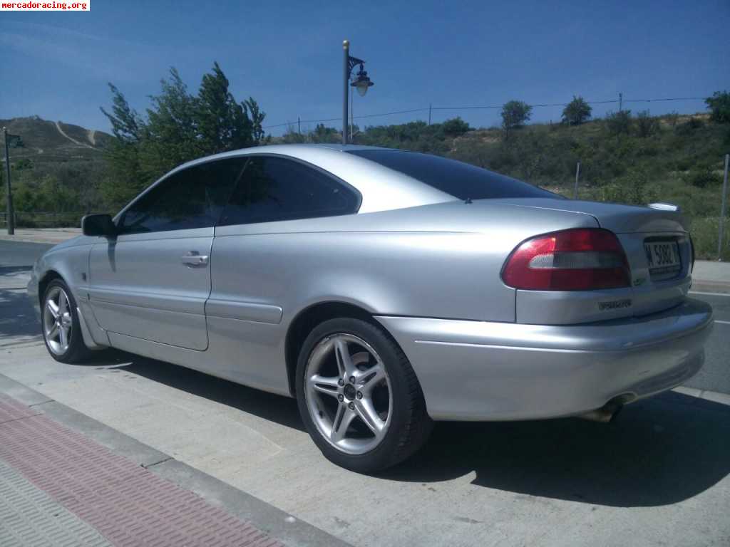 Se vende volvo c70 dl 2002 o kambio x moto