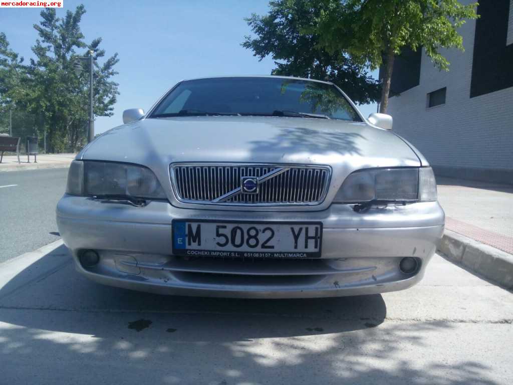 Se vende volvo c70 dl 2002 o kambio x moto