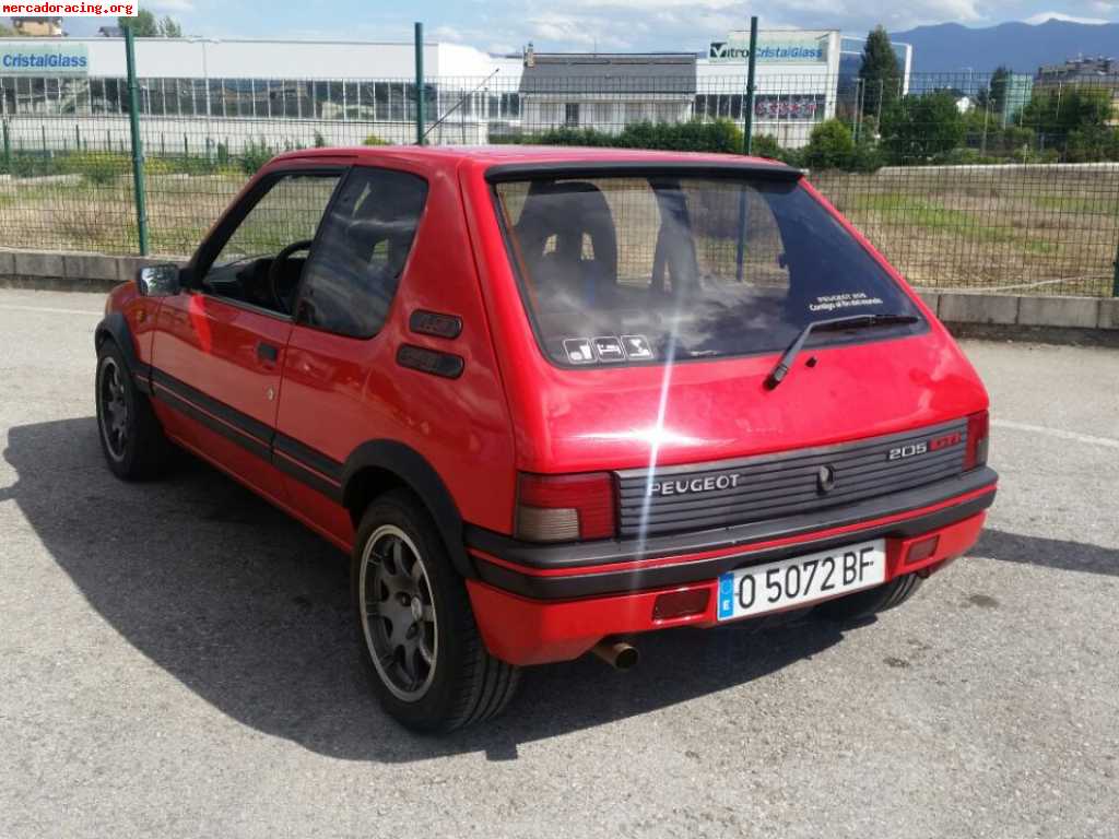 Se vende peugeot 205 gti