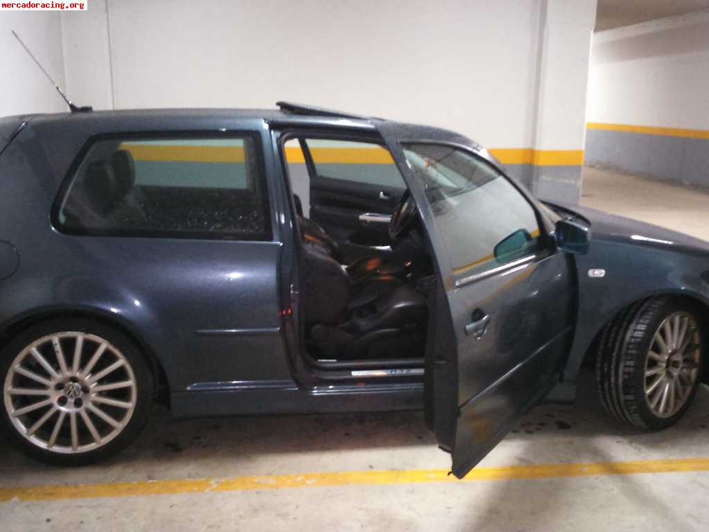 Se vende golf iv r32