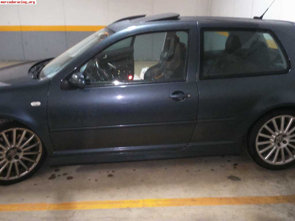Se vende golf iv r32