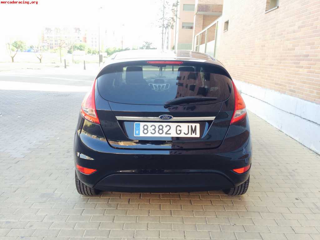 Ford fiesta 5p titanium 1.6 90 cv tope de gama