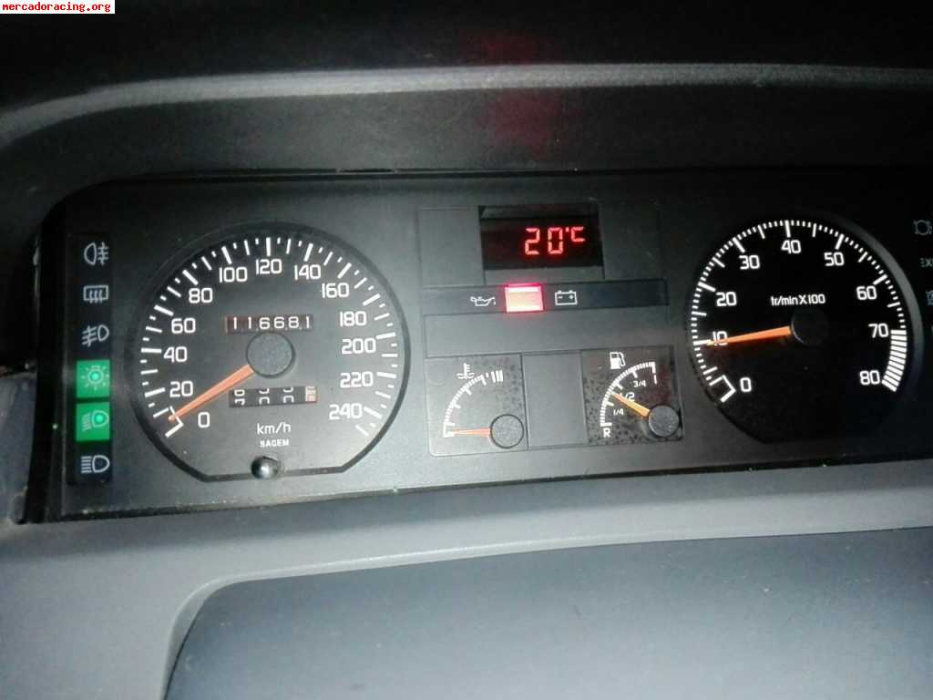 Se vende clio 16v recien restaurado