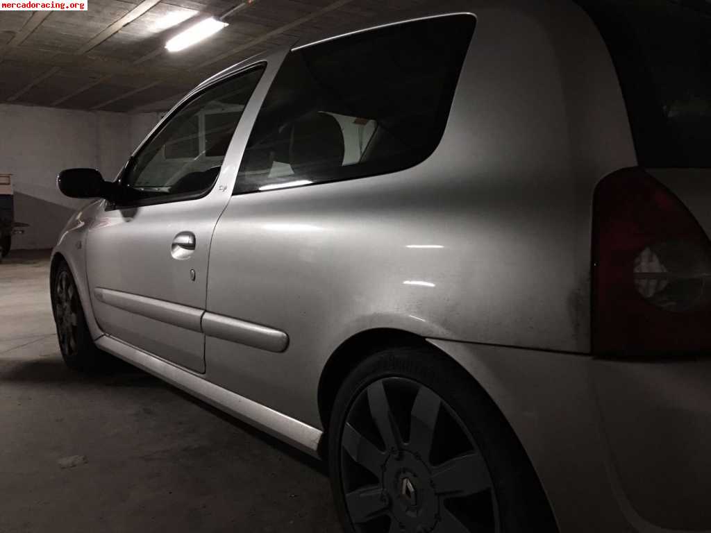 Clio sport 182