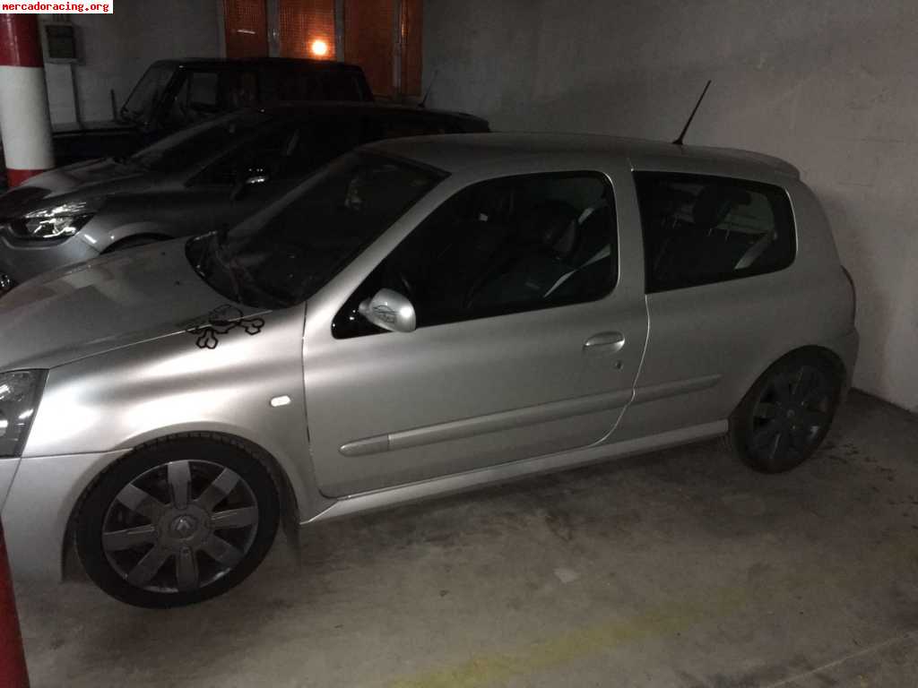 Clio sport 182