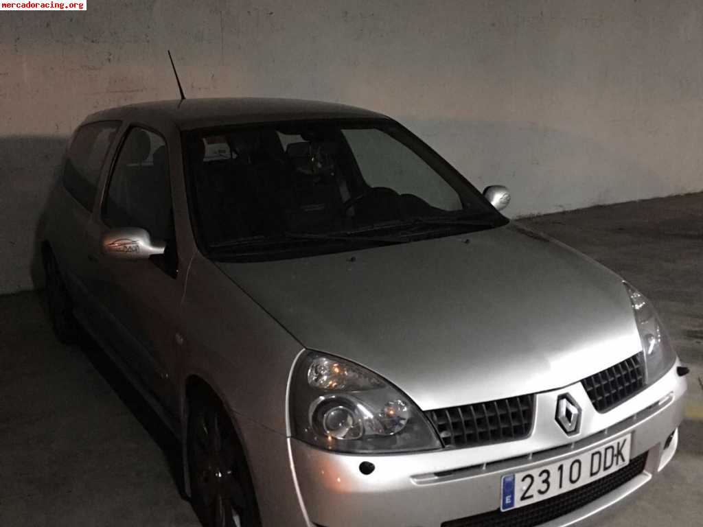 Clio sport 182