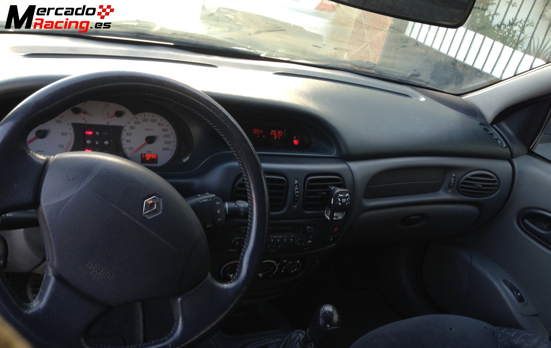 Megane coupe 2.0 16v ide