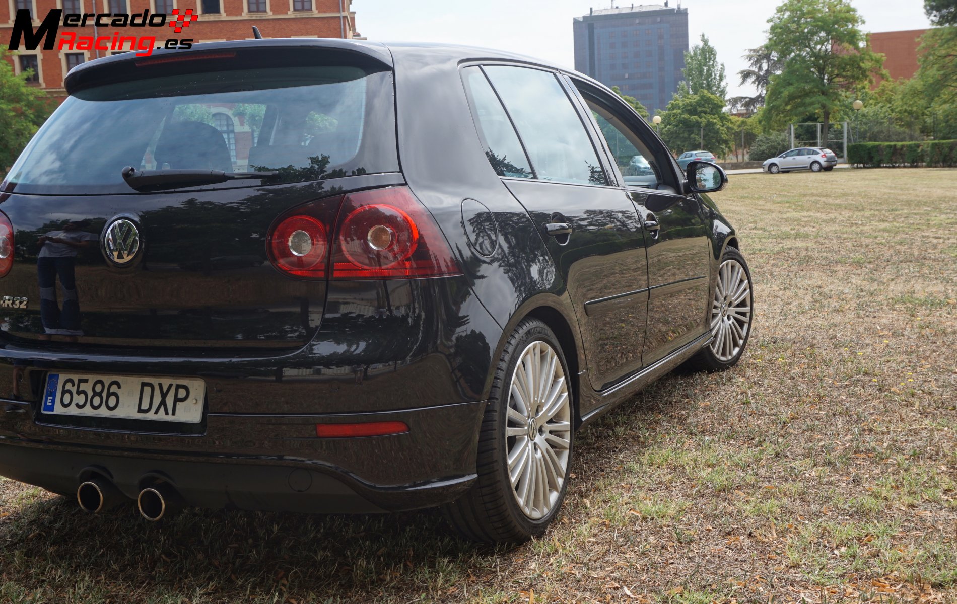Golf r32