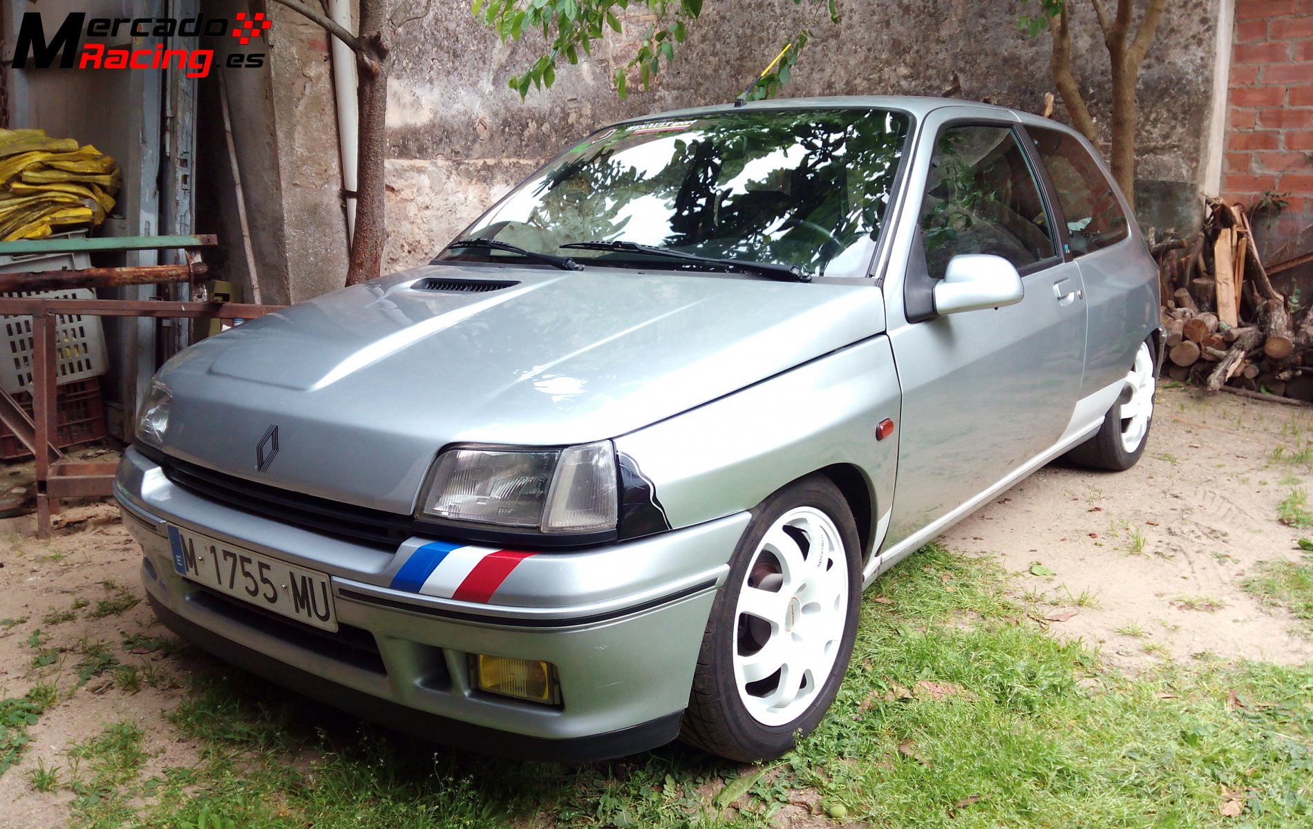 Renault clio 1.8 16v 4800€