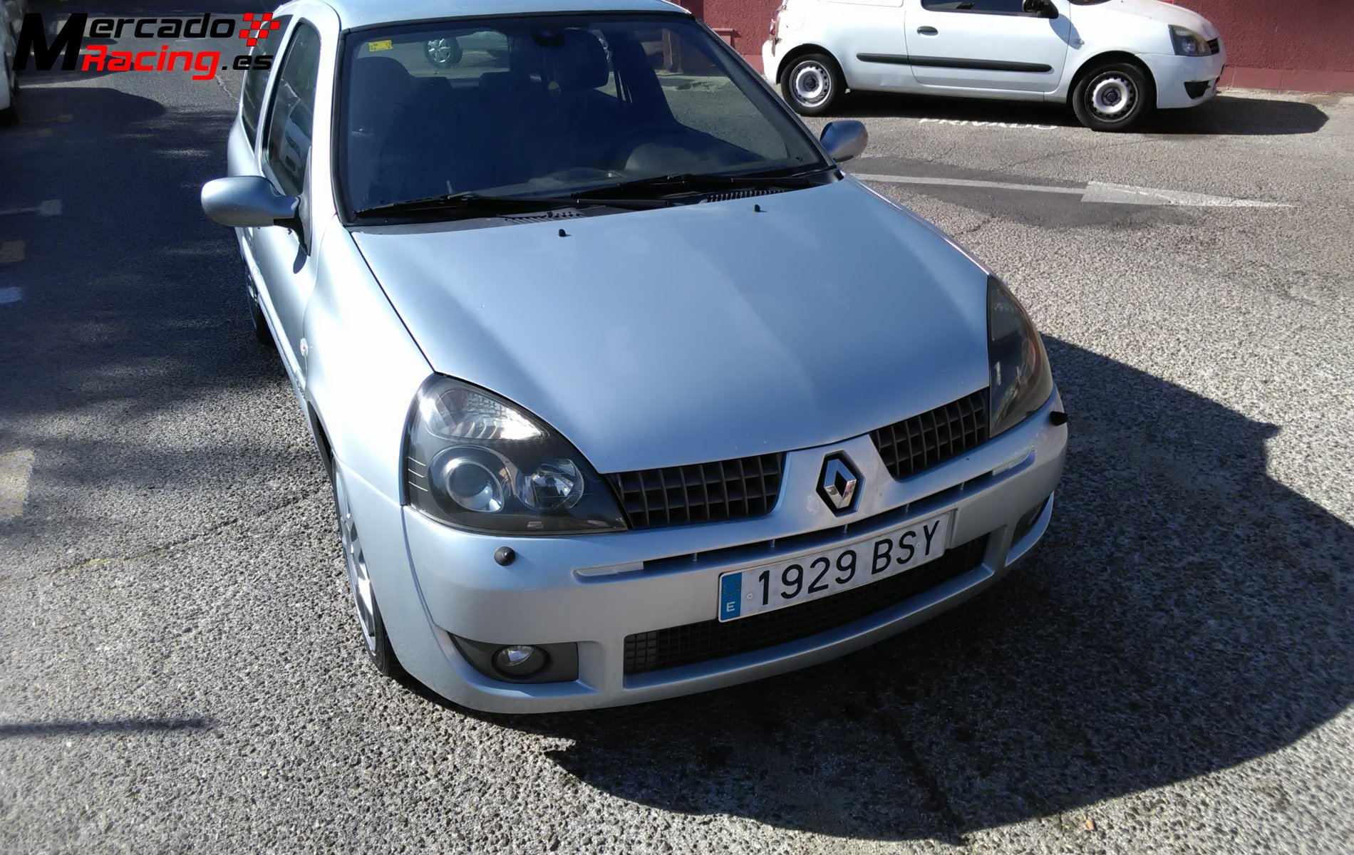 Clio sport   año 2002  impoluto no ay otro igual