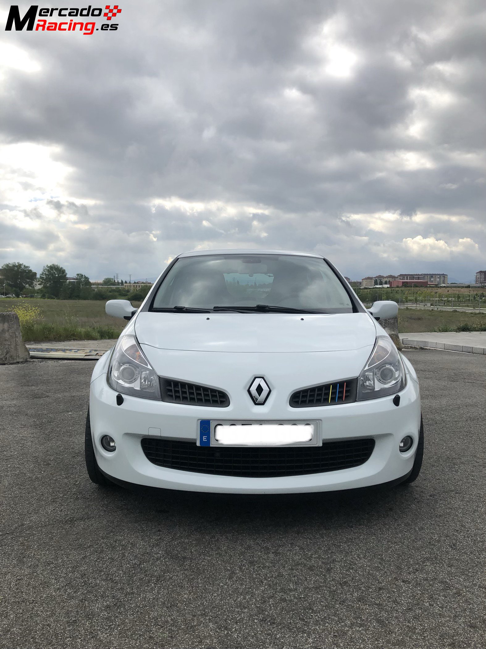 Clio sport f1 team r27