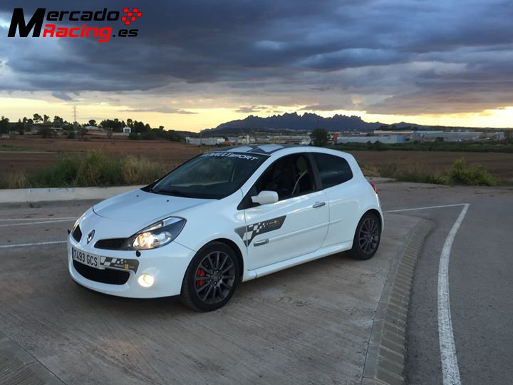 Renault clio sport f1 team