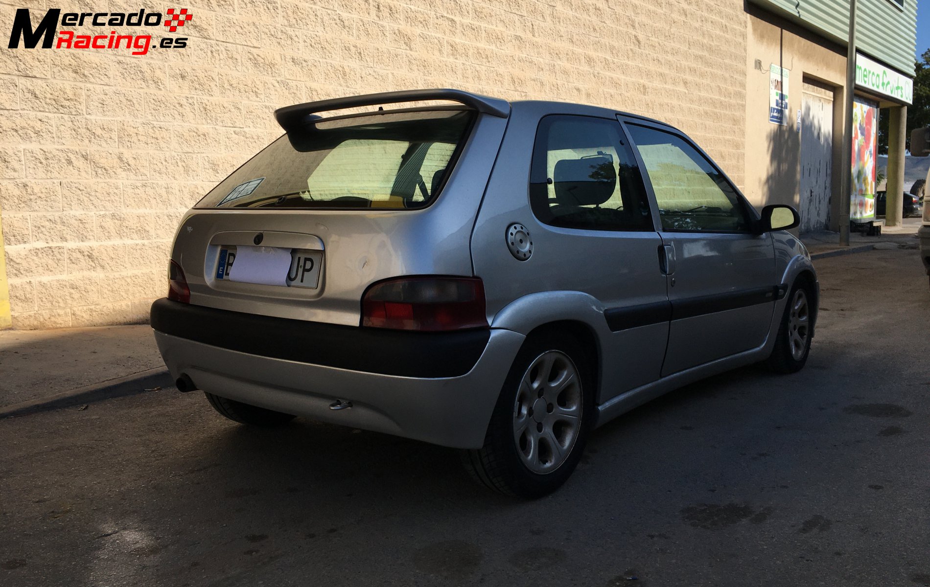 Se vende saxo