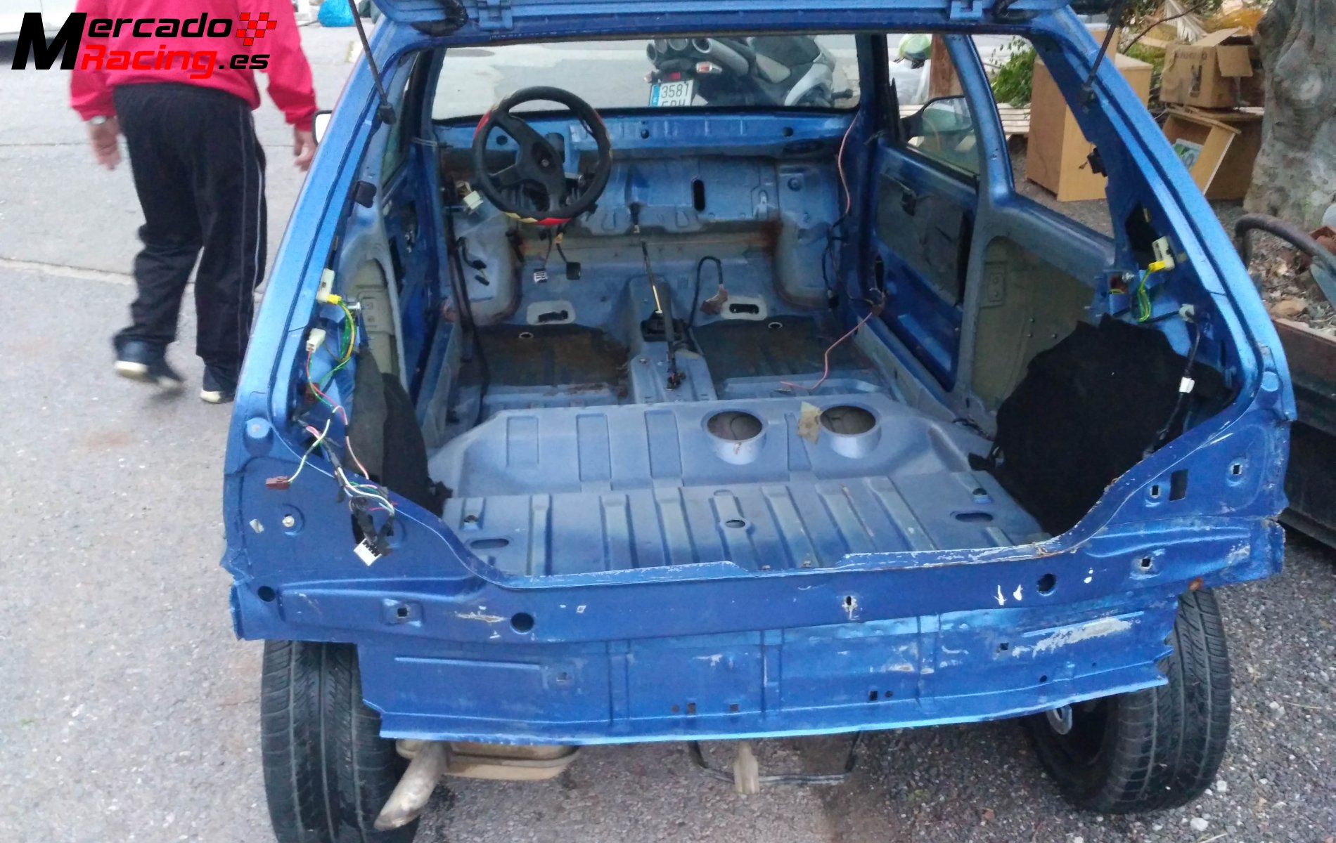 Peugeot 106 xsi 1992 para restaurar 