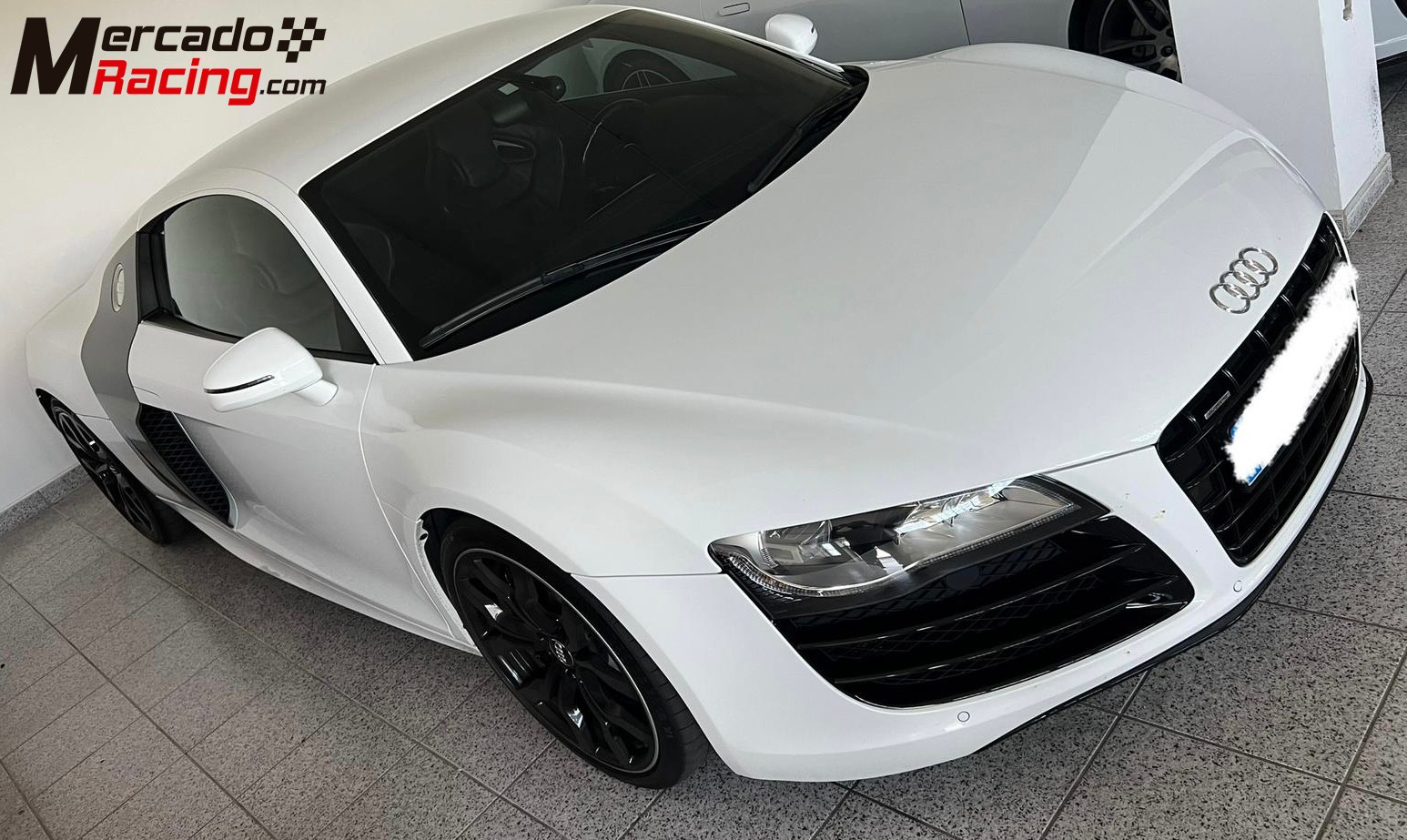 Audi r8 v10 - full carbon