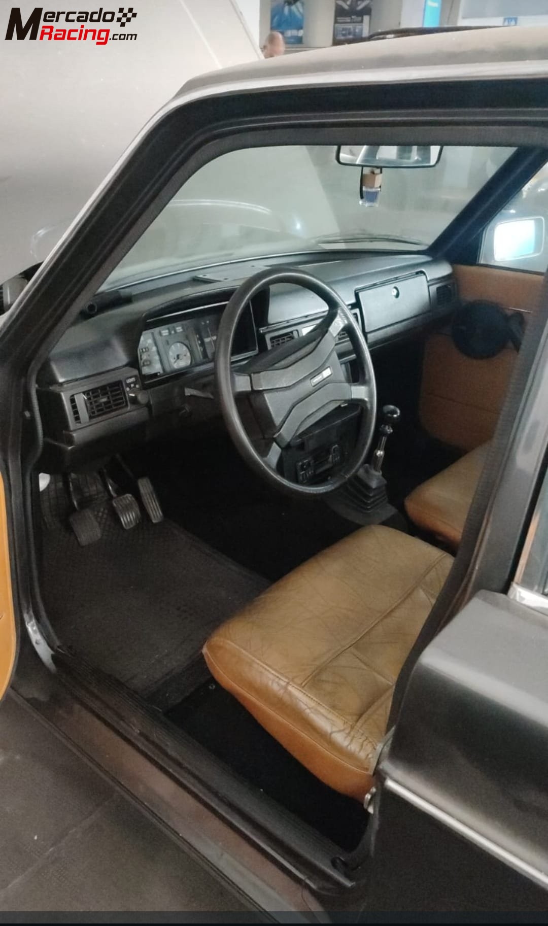 Volvo 264 6 cilindros 1975 full equipe a revisar