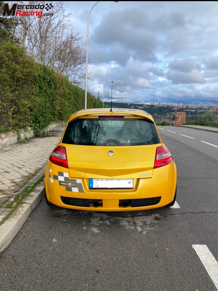 Renault megane sport r26 f1 team 230
