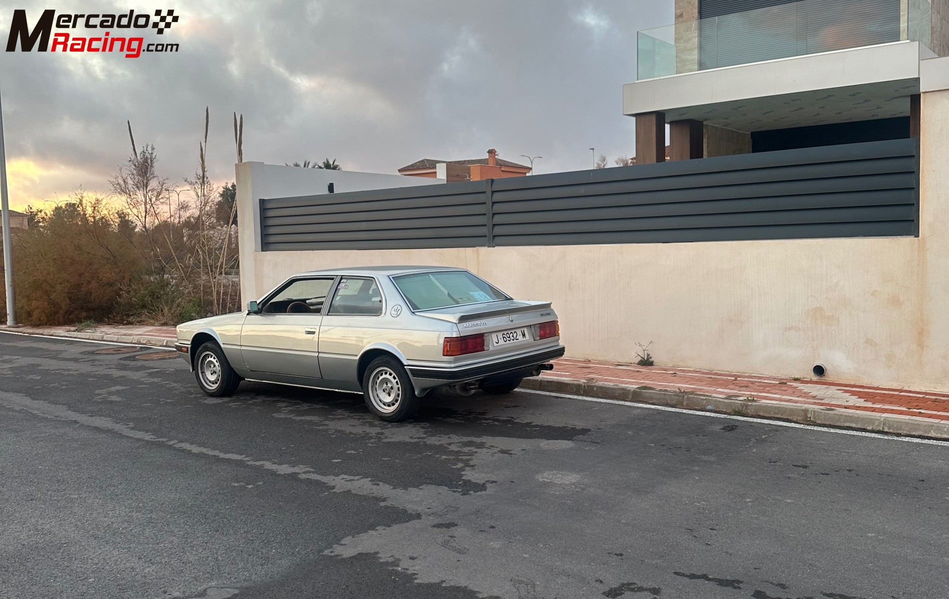 Se vender maserati biturbo 